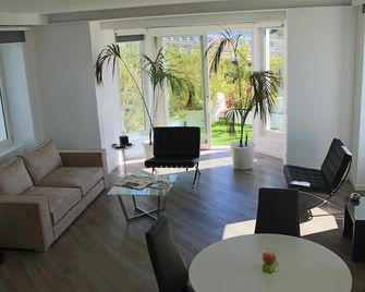 Sanremo Luxury Suites - San Remo - Stue