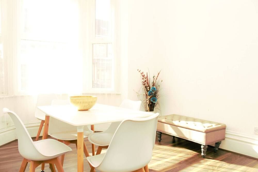 Comfy Private Room Near Mcr Centre - Manchester - Ruokailuhuone