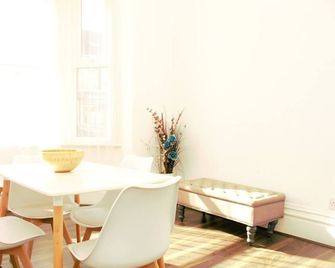 Comfy Private Room Near Mcr Centre - Manchester - Ruokailuhuone