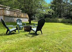 Tranquil Litchfield Retreat - Litchfield - Patio