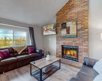 Comfortable Family Friendly Home on Quincy Reservoir - Aurora - Sala de estar