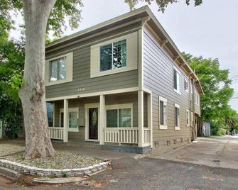 23-2 · Marvelous Midtown stay with a Modern Twist! - סקרמנטו - בניין