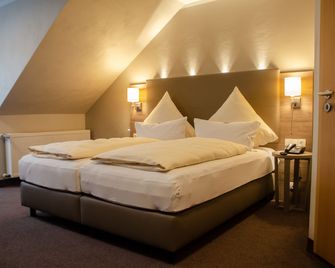 Hotel Morjan - Koblenz - Schlafzimmer