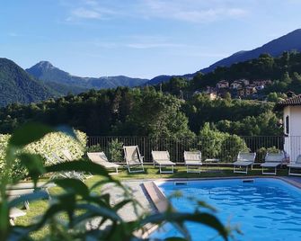 Hotel La Torre - Castiglione d'Intelvi