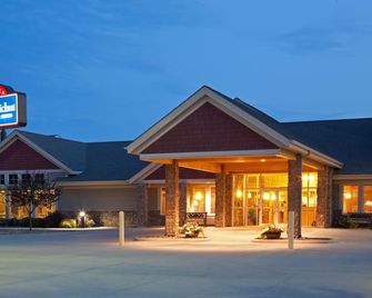 AmericInn by Wyndham Osage - Osage - Building