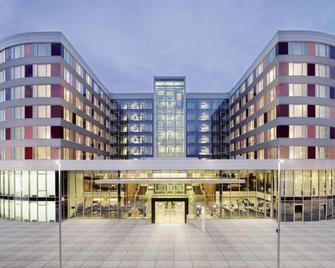 Mövenpick Hotel Stuttgart Airport - Stuttgart - Budynek