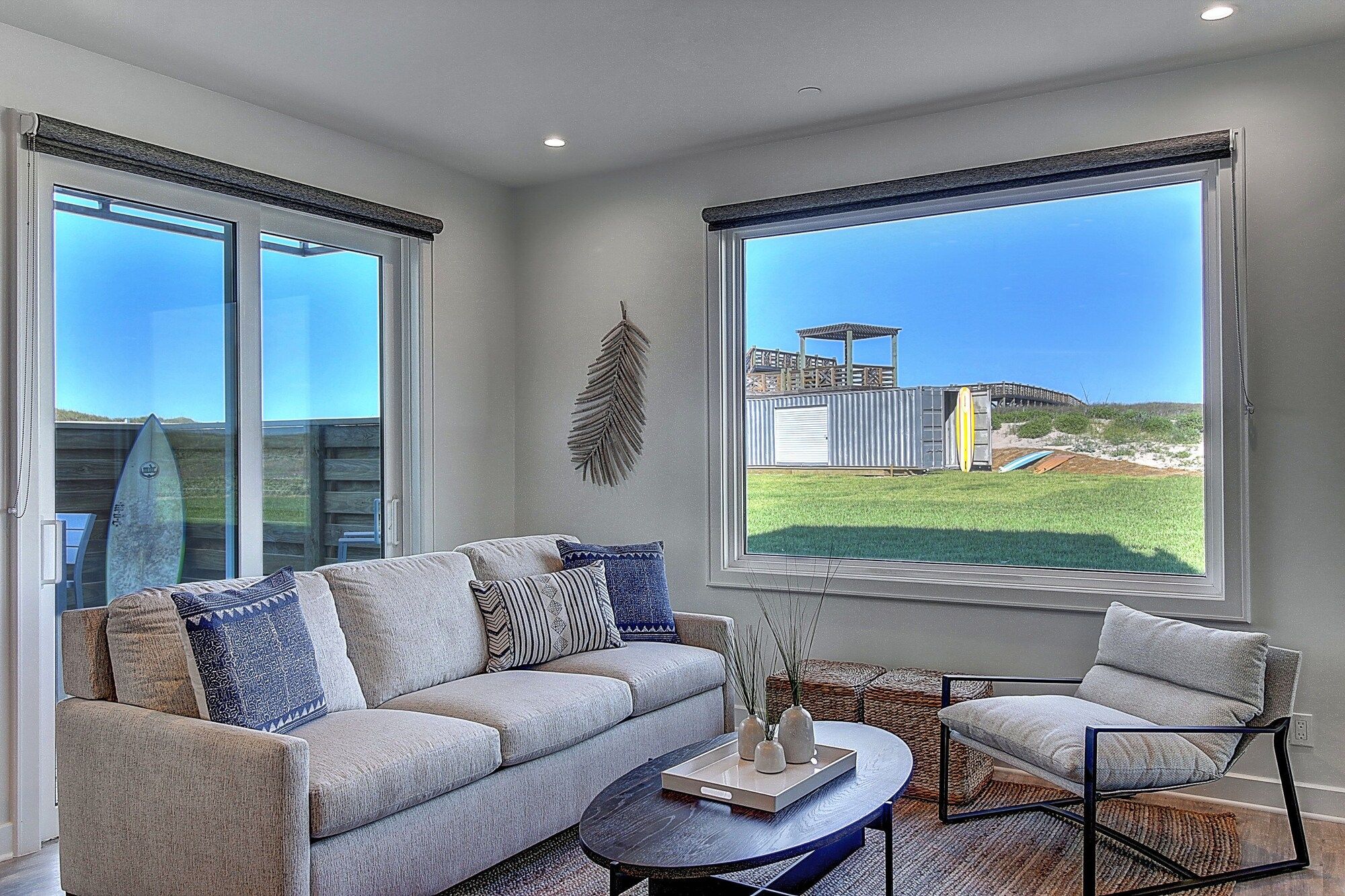 Lively Beach - Corpus Christi - Living room