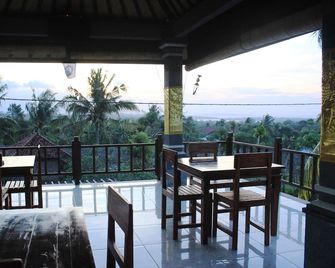 Menjangan Sari - Gerokgak - Balkon