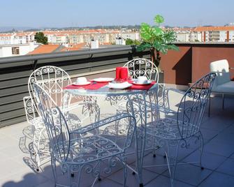 Dom Joao Hotel - Entroncamento - Balkon