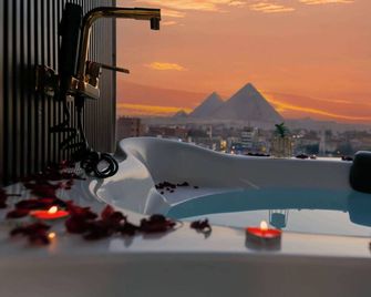 Imperial Pyramids Heights View - Kairo