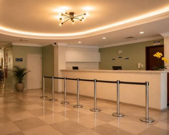 Hotel Atlantico Macae By Inn House - Macaé - Receptionist