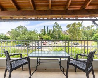 Angela Hotel & Apartments - Gouvia - Balkon