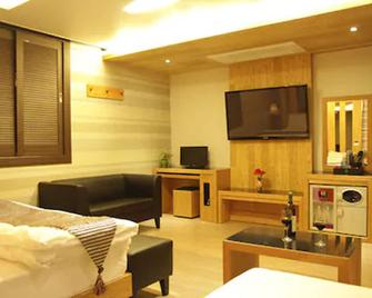Goryeo Hotel - Andong - Sala de estar