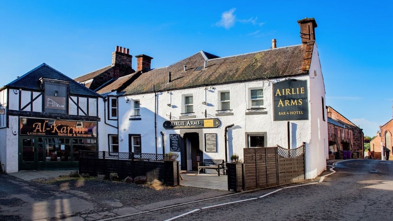 Airlie Arms Hotel