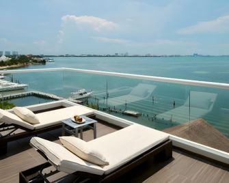 Real Inn Cancun - קנקון - מרפסת