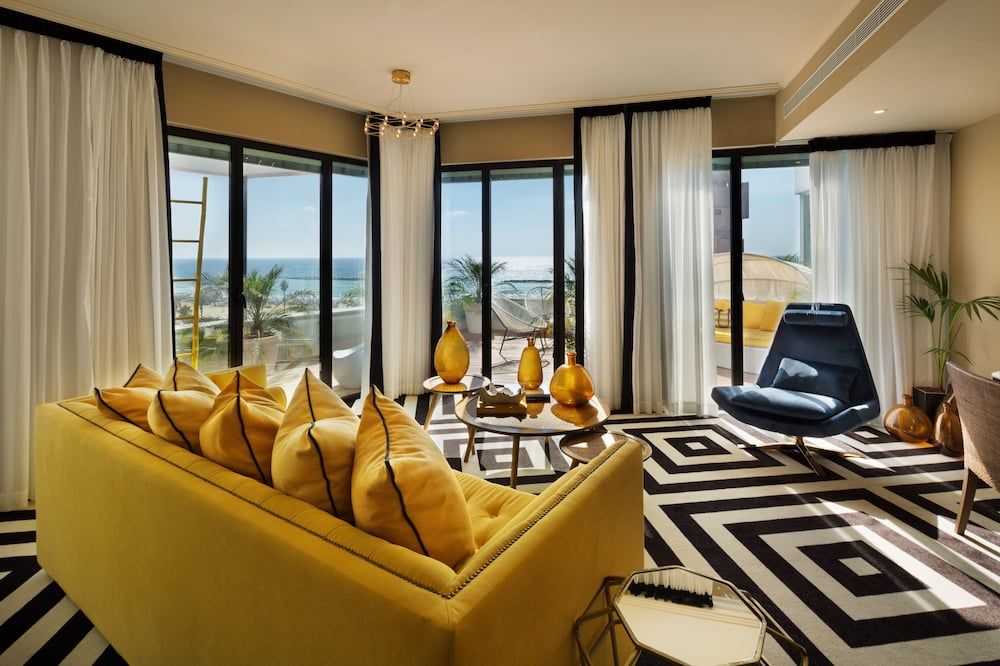 براون بيتش هاوس باي براون هوتلز