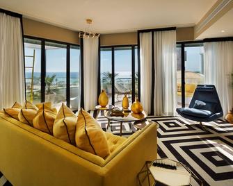 Brown Beach House Tel-Aviv, a member of Brown Hotels - Tel Aviv - Living room