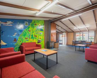 Te Anau Central Backpackers - Te Anau - Lounge