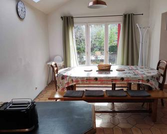 Gîte La Rochetine - Noisy-sur-École - Comedor