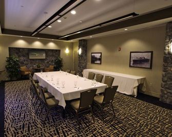 1000 Islands Harbor Hotel - Clayton - Sala de reuniones