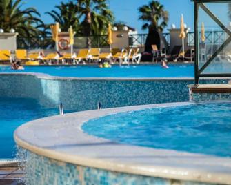 Grand Muthu Forte do Vale - אלבופרה - בריכה