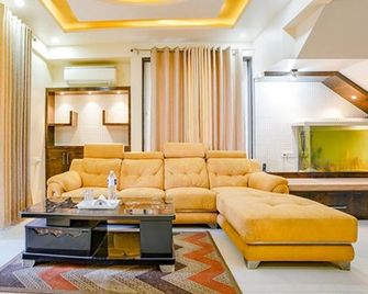 Fabhotel Rudra Residency - Pune - Wohnzimmer