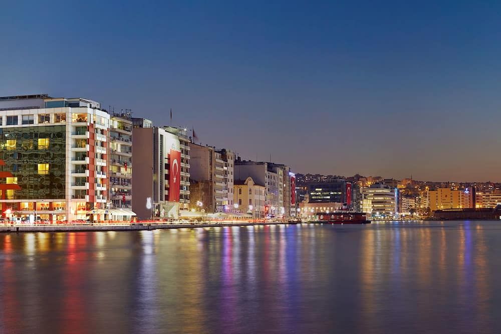 Outdoors view view of Kordon Hotel Pasaport