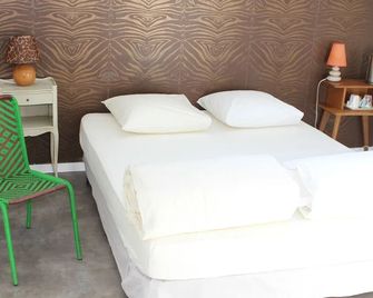 Cassis Hostel - Cassis