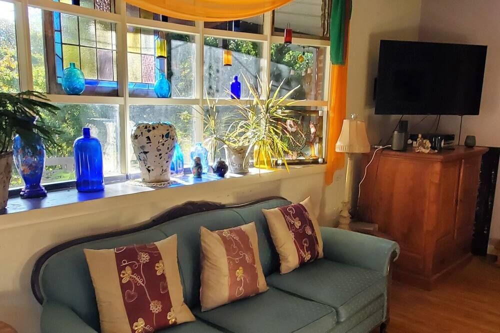 Lovely private home near Media Pa