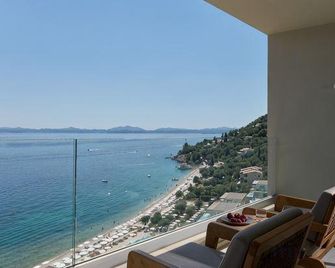 Hotel Nissaki Beach - Nisaki - Balcón