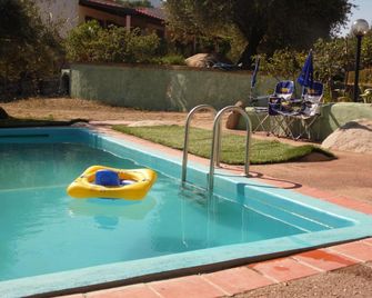 Villa L'Oleandro - Oliena - Zwembad