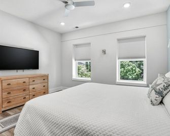 Maryland - Brand new condo in Downtown Cape Charles! - Cape Charles - Slaapkamer