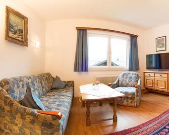 Ferienwohnung Haus Zyka - Neustift im Stubaital - Salon