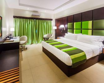 Best Western Premier Garden Hotel Entebbe - Entebbe - Bedroom