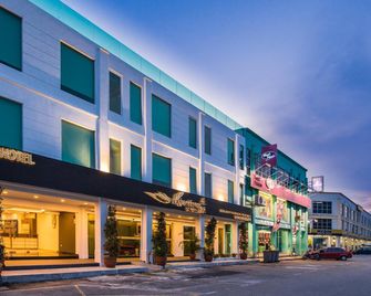 Riverfront Sentral Boutique Hotel - מאלאקה - בניין