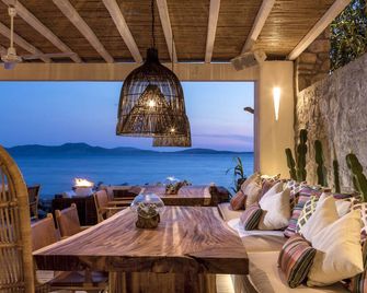 Hippie Chic Hotel - Agios Ioannis