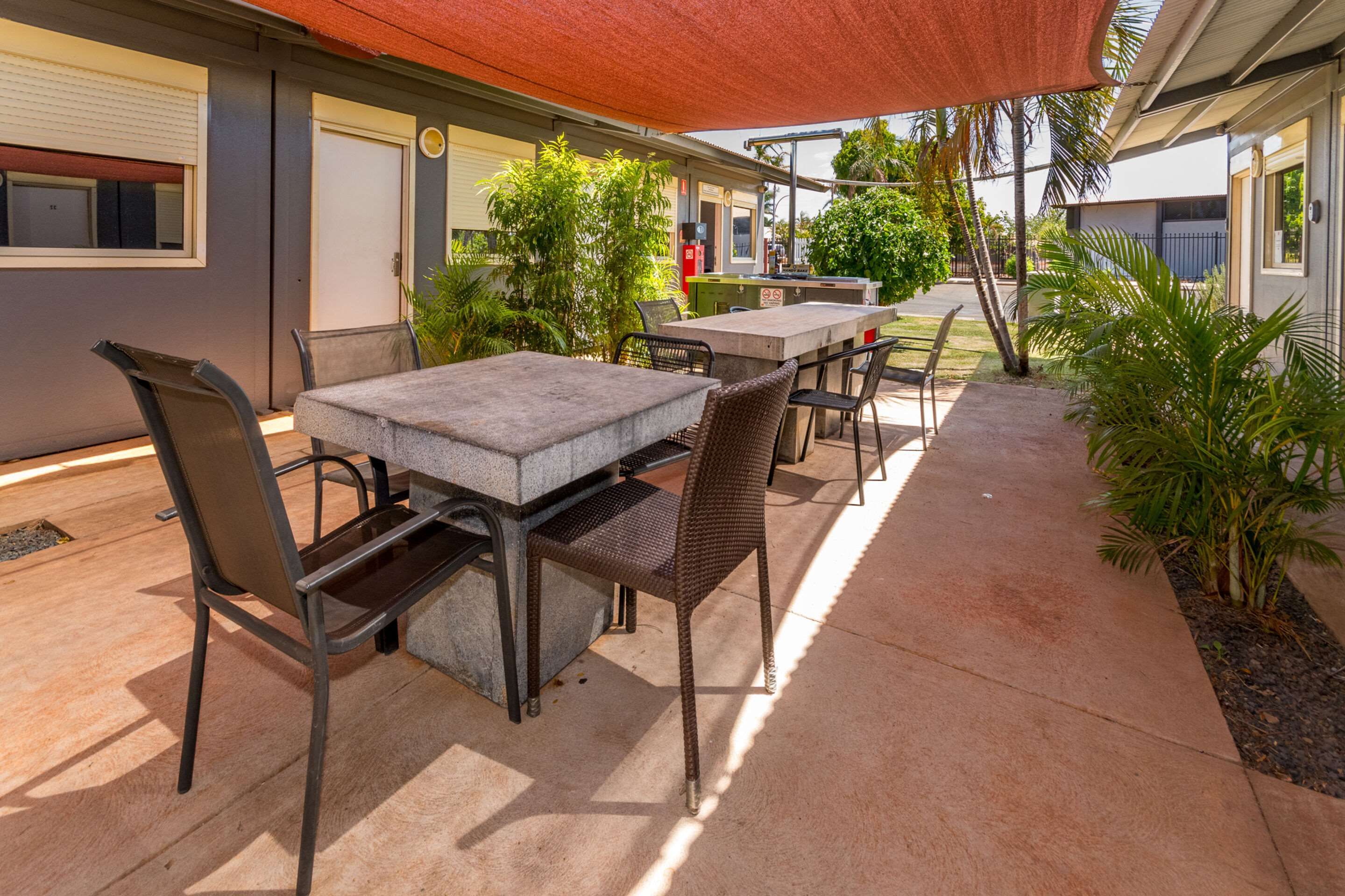 Econo Lodge Karratha - Каррата - Патіо