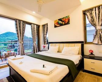 Ovis Holiday Resort - Lonavala - Bedroom