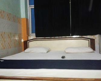 Hotel Raxaul King - Raxaul - Bedroom