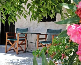 Castello - Porto Kagio - Patio