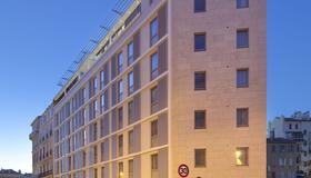 B&b Hotel Marseille Centre La Joliette - Marseille - Building