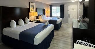 Lantern Inn & Suites - Sarasota - Schlafzimmer