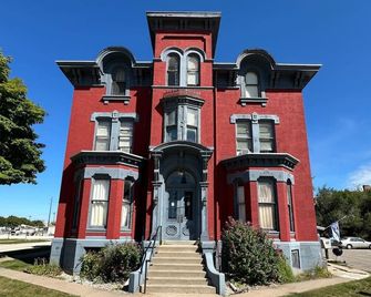 Shearer Historical House #2 - Bay City - Building