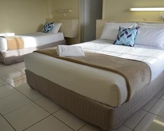 Ambassador Motel - Rockhampton - Bedroom