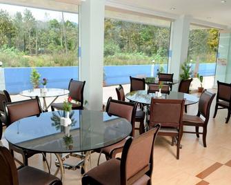 Blooming Paradise - Thekkady - Restaurant