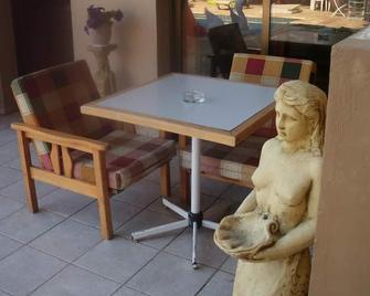 1 bedroom apartments for rent - Pafos - Comedor