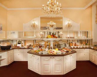 Hotel Kaiserhof - Lübeck - Buffet