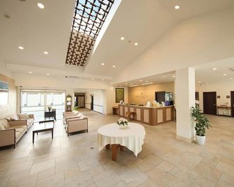 Breakfast included 2nd floor standard twin with bath and toilet / Higashimurogun Wakayama - 다이지 - 로비