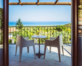 Hotel Rio Molas - Muravera - Balcon