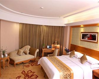 Vienna Hotel Shenzhen Lake Garden Branch - Shenzhen - Bedroom